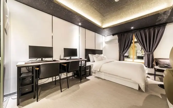 Oda (Deluxe rooms (free use of NetFlix mas)
