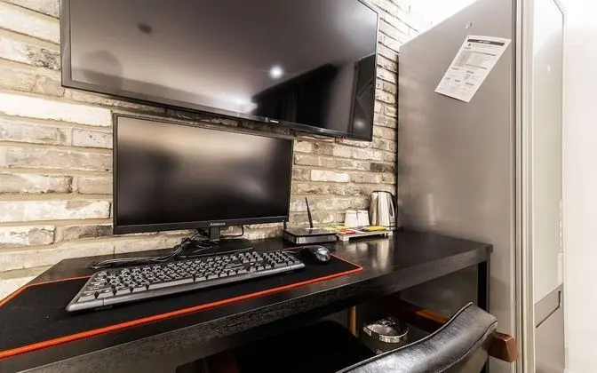 Oda (Semi deluxe rooms (free use of Netfli)