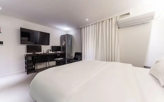Oda (Semi deluxe rooms (free use of Netfli)