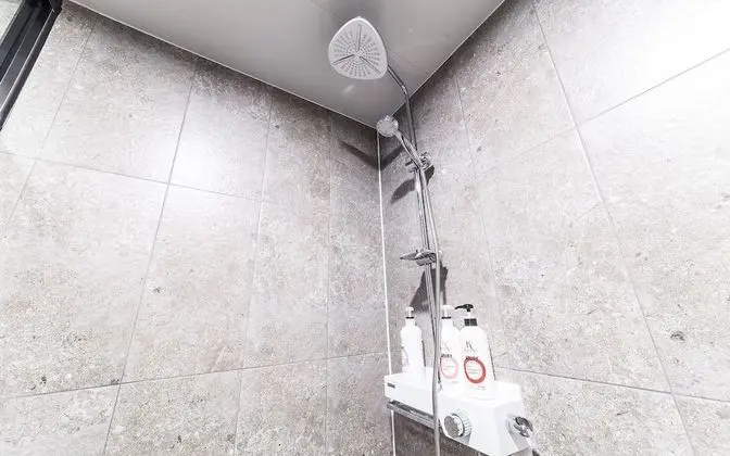 Oda (Semi deluxe rooms (free use of Netfli)