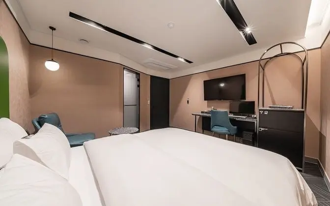 Oda (Deluxe (Free to watch Netflix))