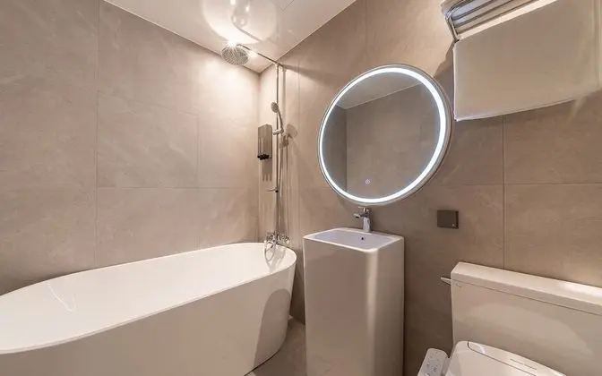 Oda (Deluxe (Free to watch Netflix))