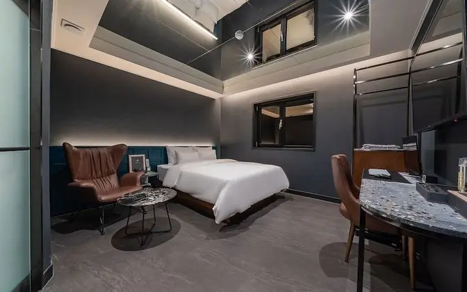 Oda (Deluxe (Free to watch Netflix))