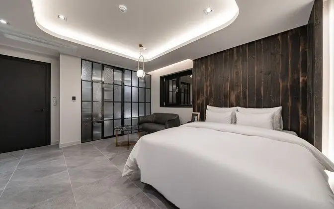 Oda (Premium (Free Netflix watching))