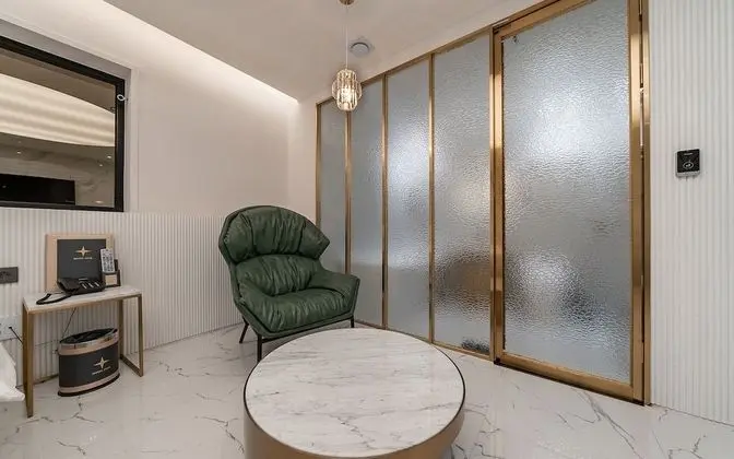 Oda (Premium (Free Netflix watching))