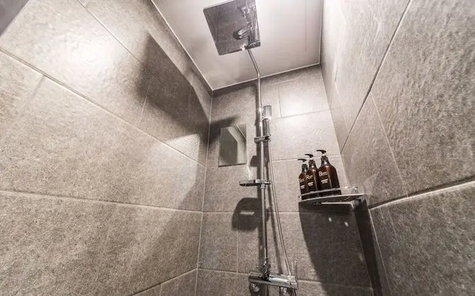 Oda (Suite (Netflix Available 55-inch TV 1)