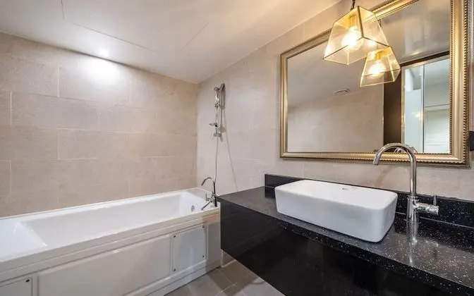 Oda (Suite (Netflix Available 55-inch TV 1)