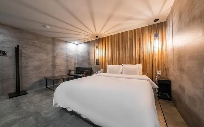 Oda (Suite (Netflix Available 55-inch TV 1)