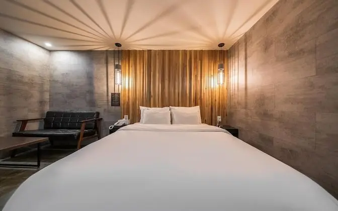 Oda (Suite (Netflix Available 55-inch TV 1)