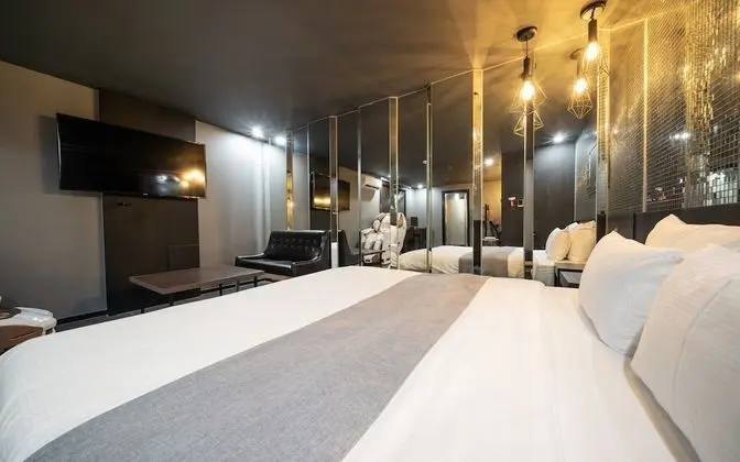 Oda (VIP - Massage Chair (Netflix Availabl)