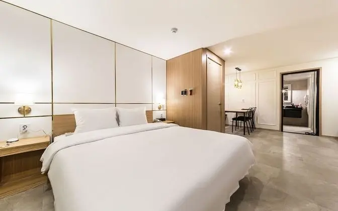 Oda (VIP - Massage Chair (Netflix Availabl)