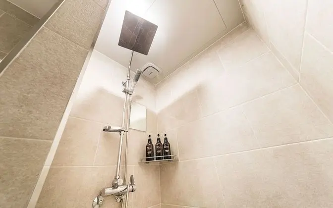 Oda (VIP - Massage Chair (Netflix Availabl)