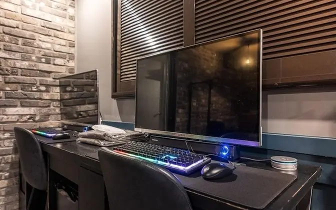 Oda (VIP - Massage Chair (Netflix Availabl)