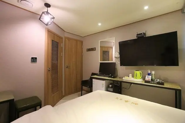 Oda (Standard room (Netflix YouTube availa)