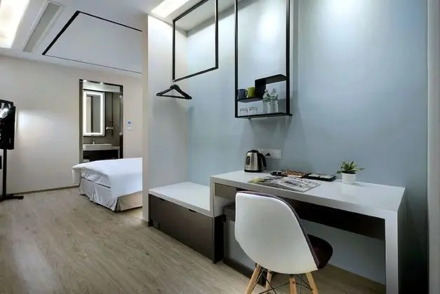 Tek Büyük Yataklı Oda, Balkon