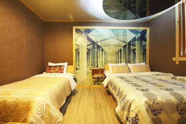 Oda (Deluxe room-two beds (Room air condit)