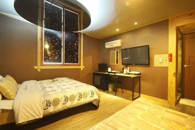 Oda (Deluxe room-two beds (Room air condit)