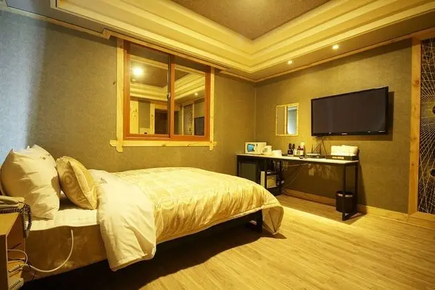 Oda (General room (Inquiry at the bathtub )