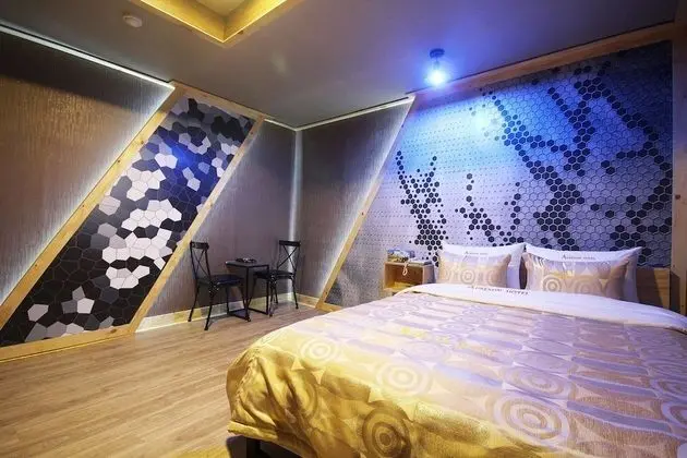 Oda (General room (Inquiry at the bathtub )