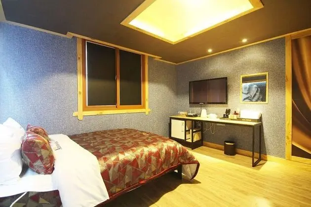 Oda (General room (Inquiry at the bathtub )