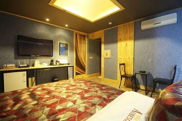 Oda (General room (Inquiry at the bathtub )