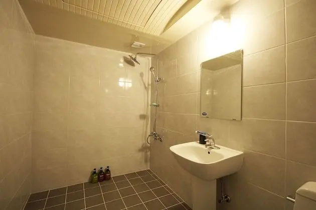 Oda (General room (Inquiry at the bathtub )