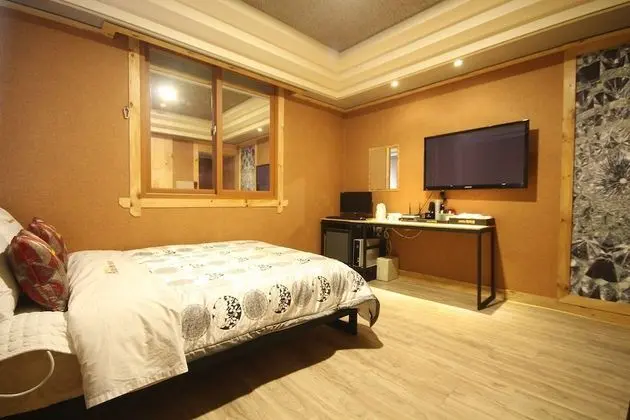 Oda (General room (Inquiry at the bathtub )