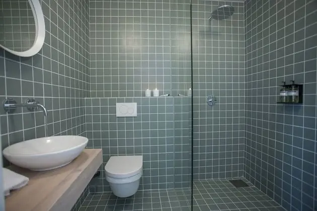 Tek Büyük veya İki Ayrı Yataklı Oda (Fjaur)