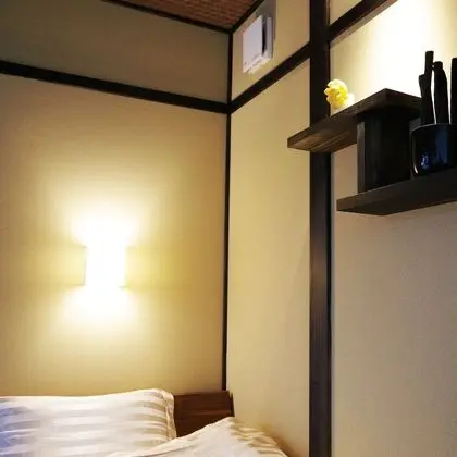 Standard Tek Büyük Yataklı Oda (+ 2 Japanese Futons)