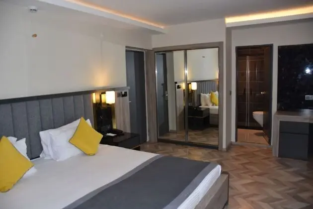 Business Oda, Balkon