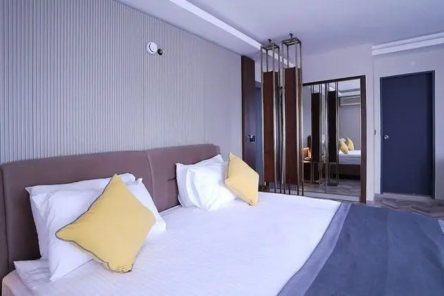 Business Oda, Balkon