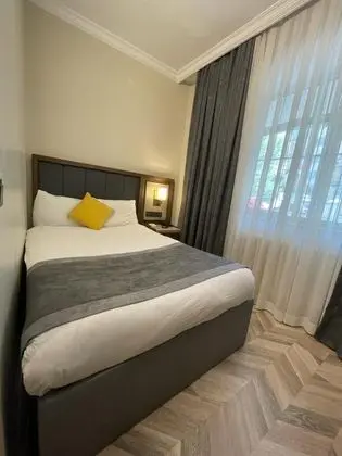 Ekonomik Oda, Sokak Manzaralı