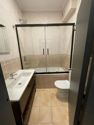 Ekonomik Oda, Sokak Manzaralı