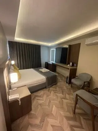 Standart Oda, Şehir Manzaralı