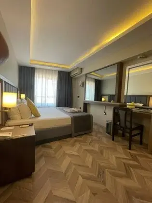 Standart Oda, Şehir Manzaralı