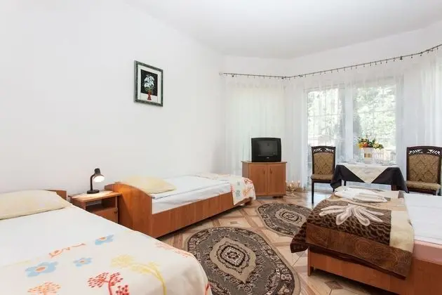 Standard Dört Kişilik Oda (1)