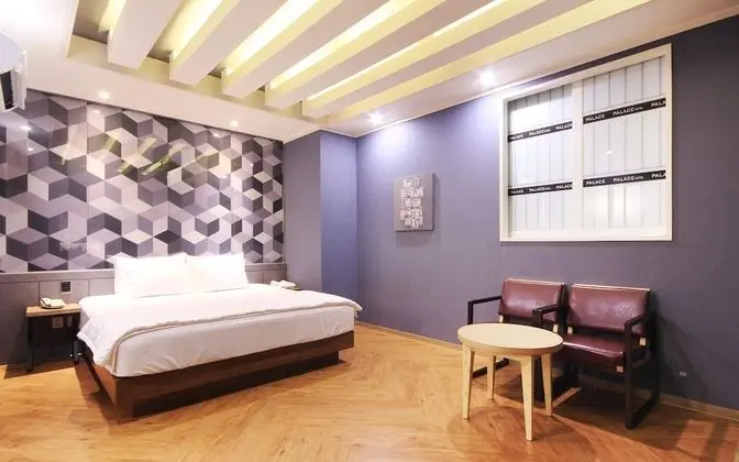 Oda (Suite room (High-end PC Battle Room G)