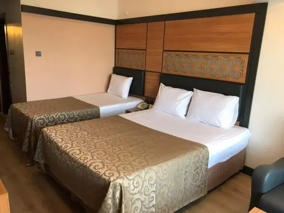 2 Tek Yataklı Kara Manzaralı Oda