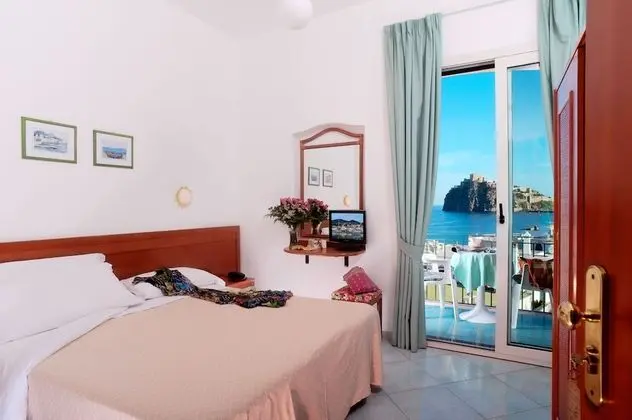 Classic Tek Büyük veya İki Ayrı Yataklı Oda, Deniz Manzaralı