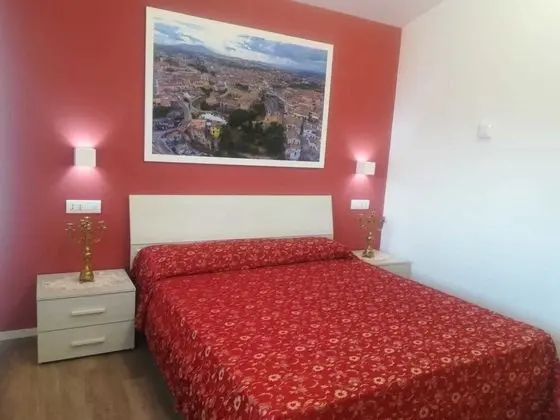 Standard Tek Büyük Yataklı Oda