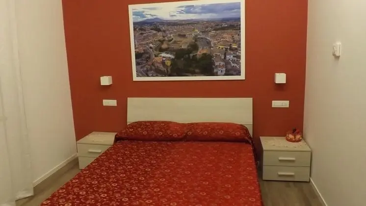 Standard Tek Büyük Yataklı Oda