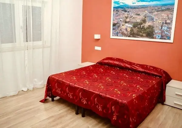 Tek Büyük veya İki Ayrı Yataklı Oda