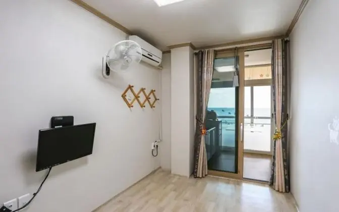 Oda (Room 3)