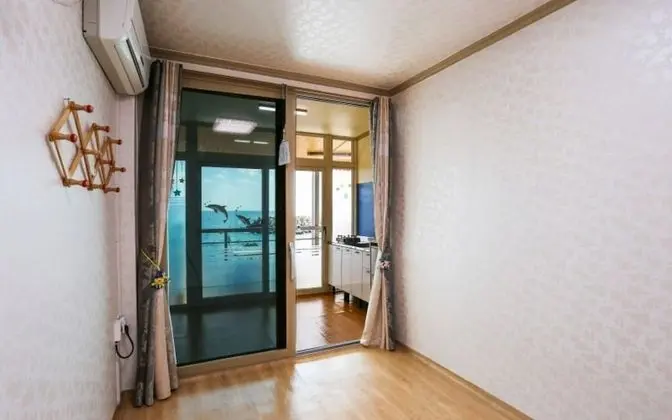 Oda (Room No2)