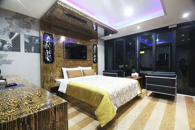 Oda (Semi-Special Room)