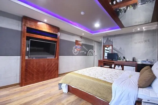 Oda (Special Room)