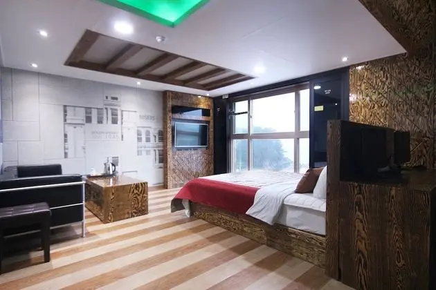 Oda (Special Room)
