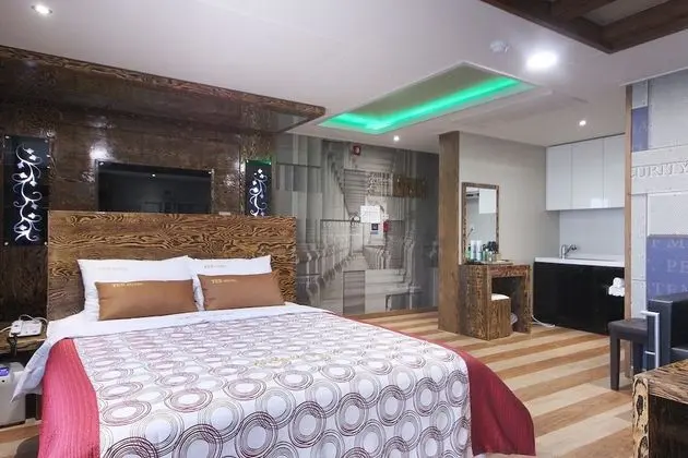 Oda (Special Room)