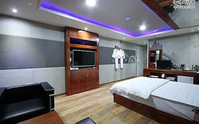 Oda (Special Room)
