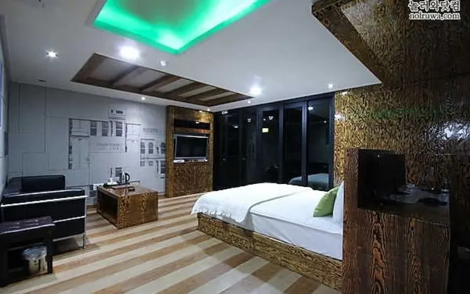 Oda (Special Room)